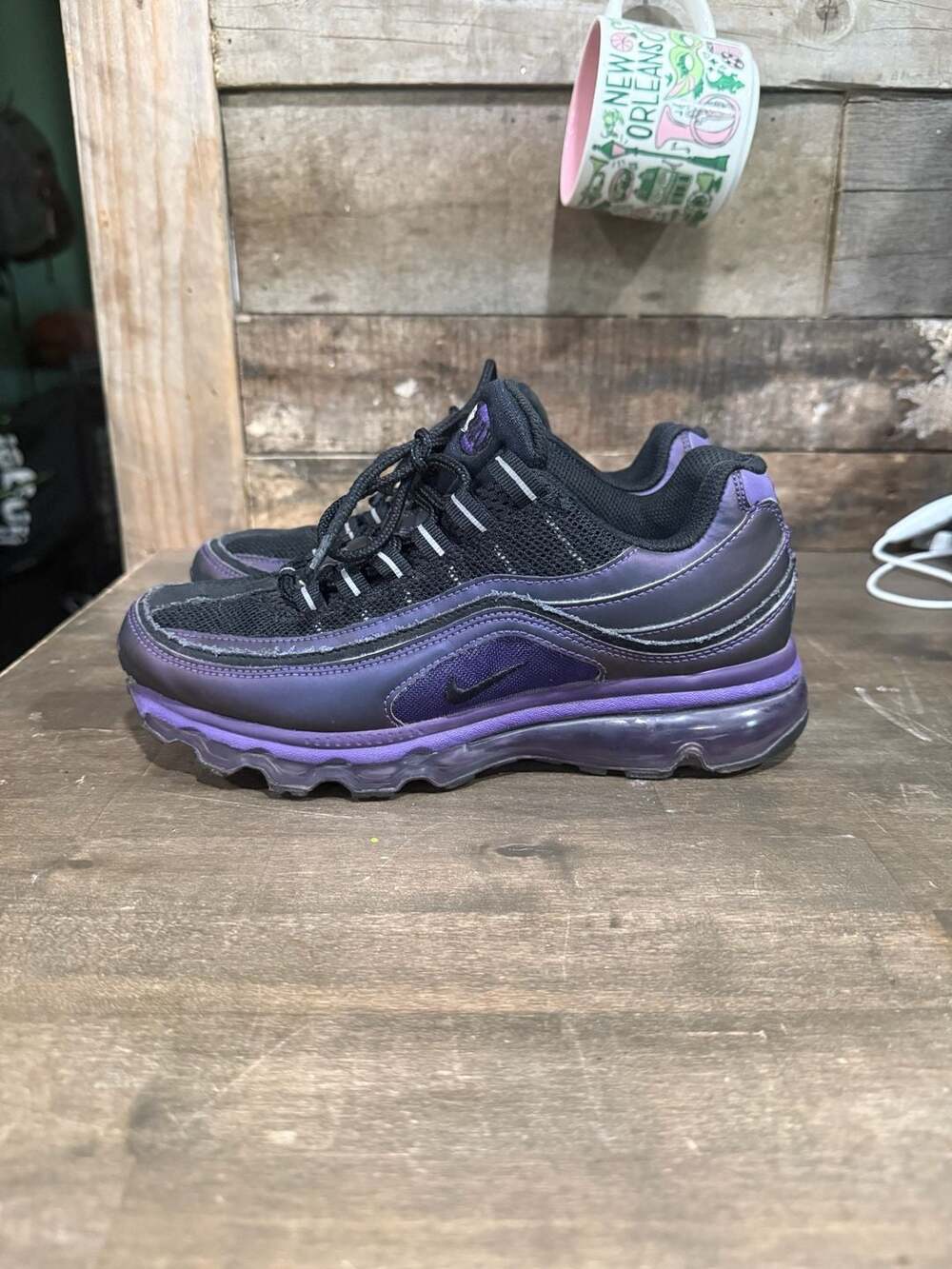 Nike Air Max 24-7 Size 6.5 Black Club Purple